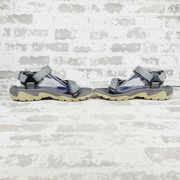 New Steve Madden Gray Hiking Outdoors Sandals A938 main image 10